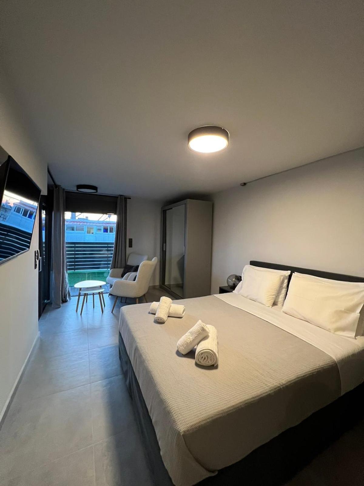 Loft Spa Greece - Enjoy Our Jacuzzi Kalamata Eksteriør billede